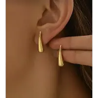 Vibe - Gouden oorbellen dames - Mini drop - minimalistisch - geschenk - 2.2 cm - - hypoallergeen - verkleurt niet - ideaal cadeau