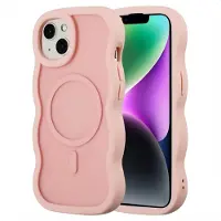 Selencia Wavy Backcover met MagSafe voor de Apple iPhone 14 / 13 - Soft Pink