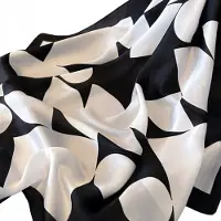 Kamea Satijnen Sjaal 70x70cm - Abstract Zwart-Wit
