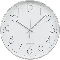 House Nordic Bodil wandklok geruisloos zilver.