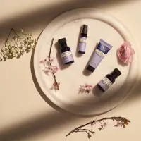 Neal's Yard Remedies - Rehydrating Rose Skincare Kit