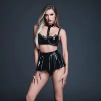 Allure Sexy Naughty Nights - Latex-look Vinyl Choker Bh en Mini Rok - Zwart - Maat M