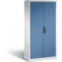 C+P Comfort acculaadkast met massieve plaatstalen deuren, H 1950 x B 930 x D 500 mm, lichtgrijs/blauw