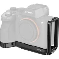 SmallRig 6034 L-Shaped Mount Plate with AirTag Slot for Sony Alpha 7 V/7R V/7 IV