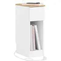 SoBuy Slim Nachtkastje met Oplaadstation, Smal Bijzettafeltje met Standaard Stopcontact, USB-poort en Type-C Poort voor Slaapkamer en Woonkamer, B20 x D35 x H60 cm, Wit, FBT111-E-WN
