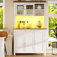 STILVORA Keukenkast – Vitrinekast Met LED En App-Bediening – Verstelbare Planken 3 Niveaus En Schuifdeur – MDF; Glas – 104x40x180 cm – Wit