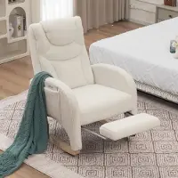 STILVORA Schommelstoel - Comfortabele Relaxstoel - Met Opklapbare Voetsteun - Voor Woonkamer, Slaapkamer & Thuiswerkplek - Wit Teddy Stof