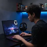 Lenovo Legion 9i Gen 10 18? Intel Intel Core Ultra 9 275HX-processor E-cores tot 4,60 GHz en P-cores tot 5,40 GHz, Windows 11 Pro 64, 2 TB SSD M.2 2280 PCIe Gen5 Performance TLC - 83EYCTO1WWBE2,