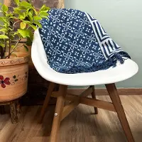 Ancient Wisdom - Plaid - Handgemaakte indigo plaid 170x120cm van katoen en hennep - dekens - woonaccessoires - textiel - trendy - decoratie