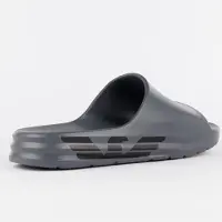 Giorgio Armani herensandaal met logo-opdruk