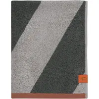 Mette Ditmer Diagonal handdoek Donker olijf, 70x133 cm
