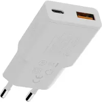 Xtorm Go2 Slimline USB C Adapter - Dubbele Poort USB-C / USB Charger - 25W Snellader voor Telefoon/Tablet/Ipad - Compacte USB C Oplader - Wit