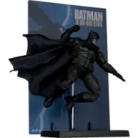 Mcfarlane Toys Dc Multiverse Mcfarlane Cover Recreations Batman Batman The Dark Knight Returns Gold Label 18 Cm Figuur