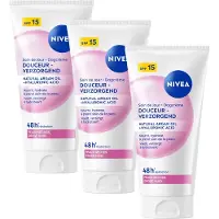 Nivea Essentials Voedende Dagcrème voor Vrouwen SPF 15 - Gezichtscreme Droge huid - Moisturizer - Skincare - met Arganolie - 3x 50 ml