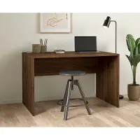 Tvilum Bureau Boston Walnoot 120x75 cm - Strak design met kabeluitsparing