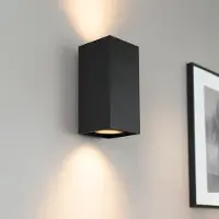 LUSENZ HOFTRONIC – Rechthoekige wandlamp – Up and downlight – Dimbaar – GU10 fitting – Mat zwart aluminium – IP20 – Binnengebruik