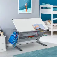 CARO-Möbel Kinderbureau SARI, in hoogte verstelbaar, kantelbaar, met legplank en gleuf voor pennen, legplank voor rugzak, in wit/aluminium
