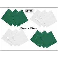 Wefiesta 240x Servetten groen en wit 24cm x 24cm - 3 laags - Cocktail servet diner eten knoeien restaurant BBQ thema feest verjaardag feest WK