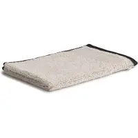 Möve Eden gastendoek met pijprand 30 x 50 cm van 80% katoen, 20% linnen, natuur/zwart
