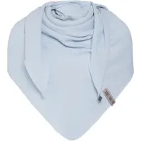 Knit Factory Liv Gebreide Omslagdoek - Driehoek Sjaal Dames - Katoenen sjaal - Zomersjaal - Luchtig en zacht - Zomer stola - Serein Blue - Blauw - Duurzaam - 190x85 cm - 100% Biologisch katoen