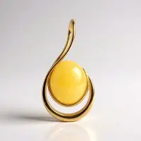Cavill - Zilveren Hanger - 925 Sterling Zilver - 2,334 ct Mistige Baltische Barnsteen - Gouden Plating - Elegante Ovale Cabochon - Warme Amberkleur