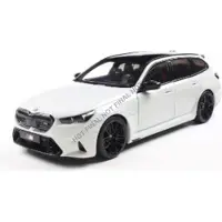 Solido BMW M5 Touring (G99) '24, wit (Alpine white solid) schaal 1:18