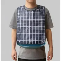 Sanorum 1 stuk - Slabbetje voor volwassenen - Water- en stofdicht - Met afneembaar - Kruimelopvangzakje - Unisex - Wasbaar en herbruikbaar - Lang - Blauw