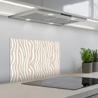 KitchenYeah Spatscherm 60x40 cm - Zelfklevende achterwand Abstract - Zebra - Beige - Keuken muurbeschermer - Spatwand fornuis