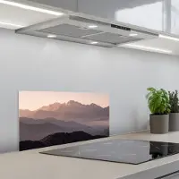 KitchenYeah Spatscherm 60x30 cm - Zelfklevende achterwand Panorama - Landschap - Bergen - Keuken muurbeschermer - Spatwand fornuis