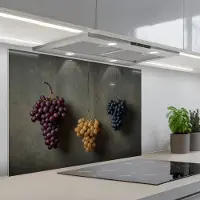 KitchenYeah Spatscherm 90x60 cm - Zelfklevende achterwand Druiven - Kleurrijk - Muur - Keuken muurbeschermer - Spatwand fornuis