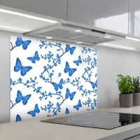 KitchenYeah Spatscherm 80x60 cm - Zelfklevende achterwand Vlinder - Bloemen - Blauw - Keuken muurbeschermer - Spatwand fornuis