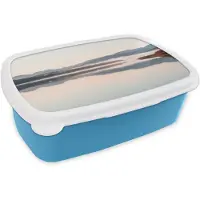 MuchoWow Broodtrommel Blauw - Lunchbox Water - Bomen - Mistlaag - Brooddoos 18x12x6 cm - Brood lunch box - Broodtrommels voor kinderen en volwassenen