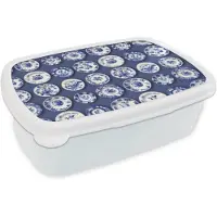 MuchoWow Broodtrommel Wit - Lunchbox Borden - Floraal - Blauw - Brooddoos 18x12x6 cm - Brood lunch box - Broodtrommels voor kinderen en volwassenen