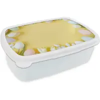 MuchoWow Broodtrommel Wit - Lunchbox Tulpen - Eieren - Pastelkleuren - Geel - Brooddoos 18x12x6 cm - Brood lunch box - Broodtrommels voor kinderen en volwassenen