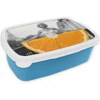 MuchoWow Broodtrommel Blauw - Lunchbox Sinaasappel - Eiffeltoren - Vrouw - Brooddoos 18x12x6 cm - Brood lunch box - Broodtrommels voor kinderen en volwassenen