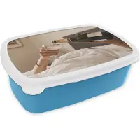MuchoWow Broodtrommel Blauw - Lunchbox Champagne - Bed - Bubbels - Brooddoos 18x12x6 cm - Brood lunch box - Broodtrommels voor kinderen en volwassenen