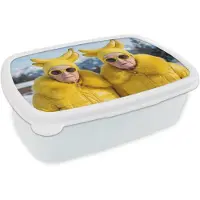 MuchoWow Broodtrommel Wit - Lunchbox Vrouwen - Bananen - Geel - Brooddoos 18x12x6 cm - Brood lunch box - Broodtrommels voor kinderen en volwassenen