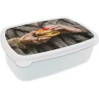 MuchoWow Broodtrommel Wit - Lunchbox Vrouw - Hamburger - Bontjas - Brooddoos 18x12x6 cm - Brood lunch box - Broodtrommels voor kinderen en volwassenen