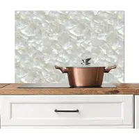 KitchenYeah Spatscherm keuken 80x55 cm - Kookplaat achterwand Parelmoerglans - Wit - Schelp - Muurbeschermer - Spatwand fornuis - Hoogwaardig aluminium