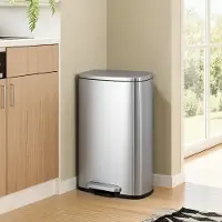 Songmics Stalen afvalbak – Roestvrij staal – Zwart – 50 liter met softclose-systeem en uitneembare binnenbak