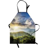 Abakuhaus Natuur-kookschort: Opkomende zon, wolken boven Forest Hill Woodland; idyllisch uitzicht op het landschap. In hoogte verstelbaar, machinewasbaar, niet vervaagt. Olijfgroen, geel, blauw.