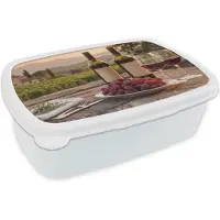 MuchoWow Broodtrommel Wit - Lunchbox Wijn - Glazen - Druiven - Wijngaard - Brooddoos 18x12x6 cm - Brood lunch box - Broodtrommels voor kinderen en volwassenen