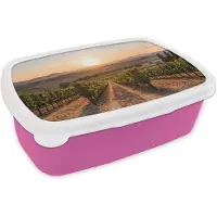 MuchoWow Broodtrommel Roze - Lunchbox Wijngaard - Zonsondergang - Landschap - Brooddoos 18x12x6 cm - Brood lunch box - Broodtrommels voor kinderen en volwassenen
