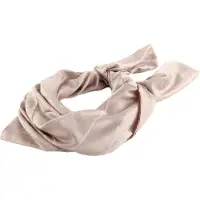 GUESS Sjaal Noelle Kefiah Scarf 125X125 Rose Logo Oud roze