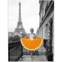 PosterMonkey Poster 60x80 cm - Sinaasappel - Eiffeltoren - Vrouw - Posters - Kamer decoratie - Wanddecoratie woonkamer - Muurdecoratie slaapkamer
