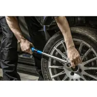 Högert Draaimomentsleutel – vervaardigd van chroom-molybdeen staallegering; vierkante aandrijving van 1/4", 3/8" en 1/2"; precisieratelas met 72 tanden | Technik