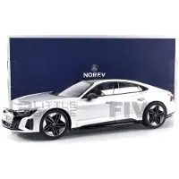 Norev Het 1:18 Diecast-model van de Audi GT RS E-Tron van 2021 in zilver. De fabrikant van het schaalmodel is . Dit model is alleen online verkrijgbaar