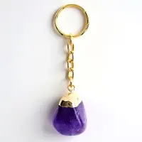Cavill - elegante sleutelhanger - verguld edelstaal - Braziliaanse amethist 86 ct fancy slijpsel - boho accessoire - paars 90x25 mm