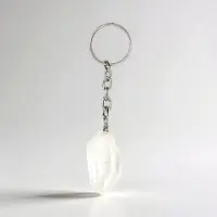Cavill - Messing Accessoire Verzilverd - 45 ct Witte Kwarts Braziliaanse Edelsteen - Elegant Design - 90x15 mm Sleutelhanger