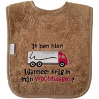 Funnies Bruine (sand) slab met "Ik ben hier! Wanneer krijg ik mijn vrachtwagen?" - Roze vrachtwagen - lief, kraamcadeautje, cadeau, babyshower, roze, chauffeur, truck, trucker, slabber, bavet